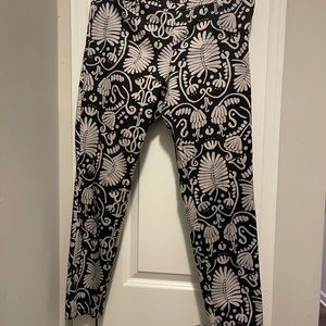 Size 10 H&M pencil pant with side zip